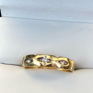 10kt Yellow Gold Diamond Ring.